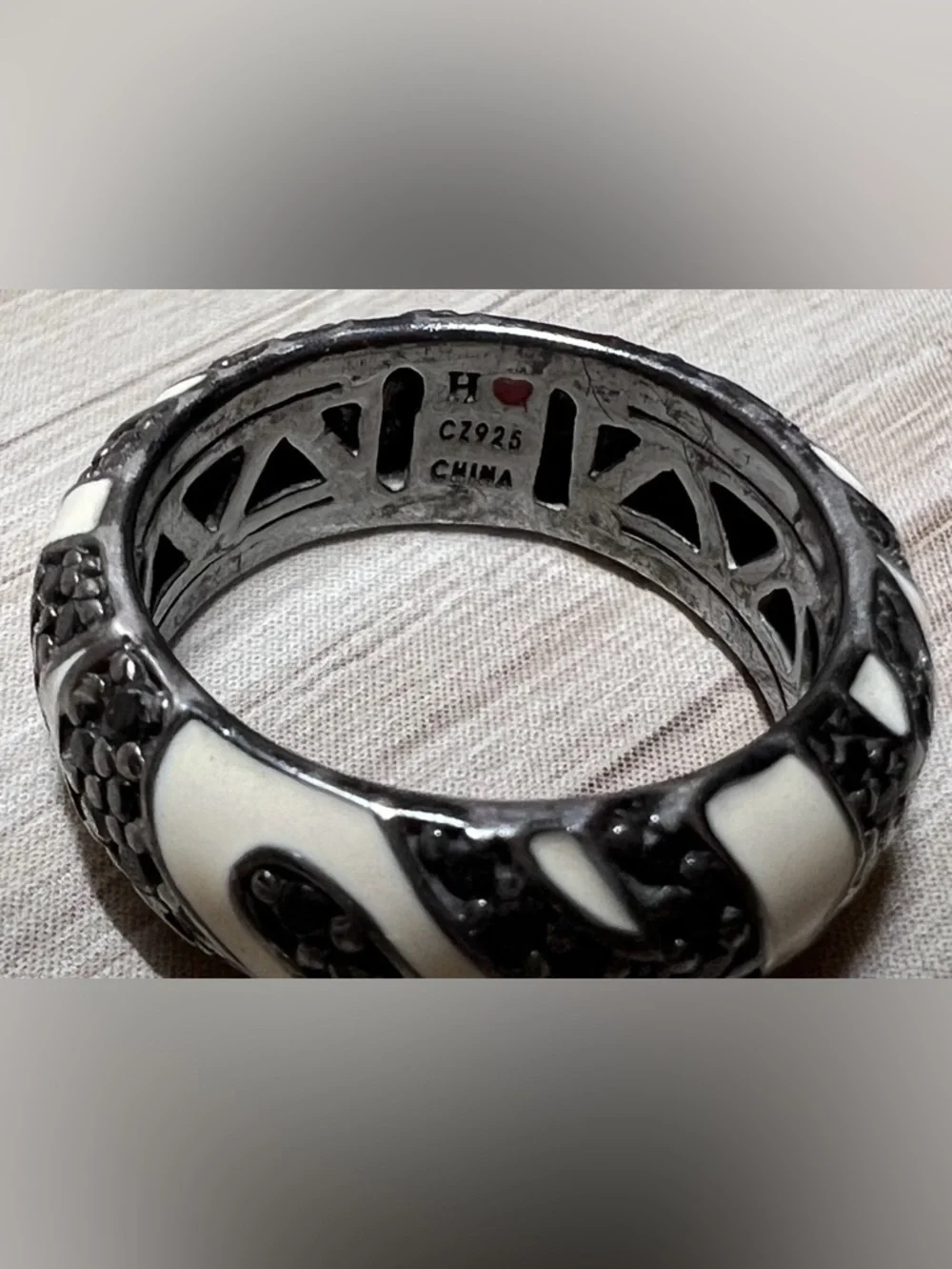Designer Hidalgo Sterling Silver & White Enamel Black Pave CZ Band Ring, Size 5